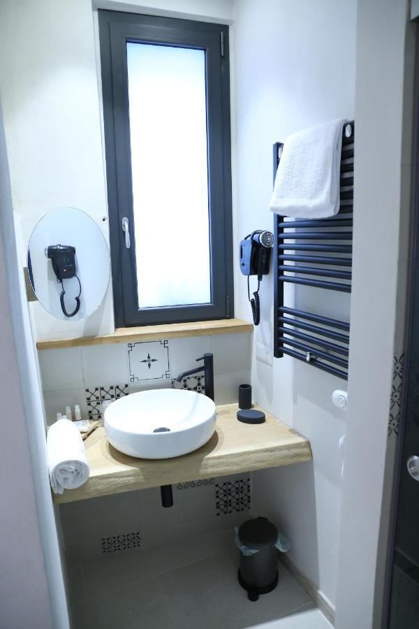 Locus Pendinelli Trani Bed & Breakfast Luaran gambar